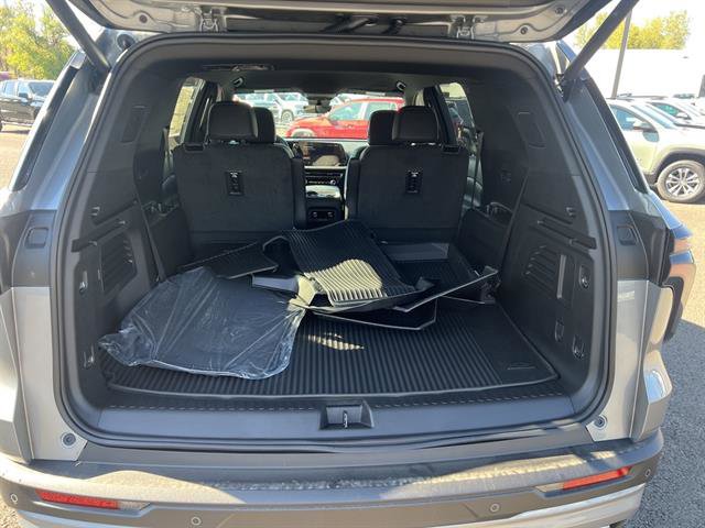 New 2026 Chevrolet Traverse LT w/ Driver Confidence Package image 5