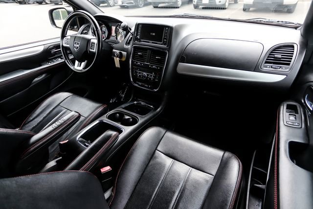 Used 2019 Dodge Grand Caravan GT image 16