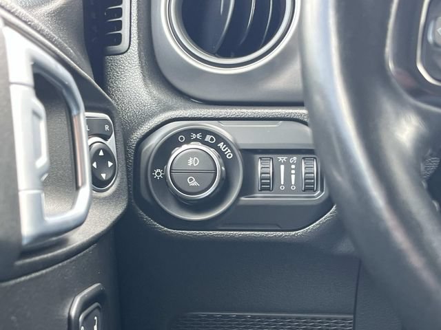 Used 2022 Jeep Gladiator Sport AWD/4WD image 32