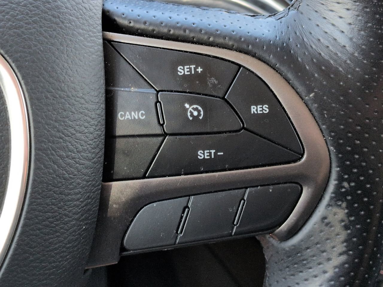 Used 2021 Dodge Durango SXT AWD/4WD image 26