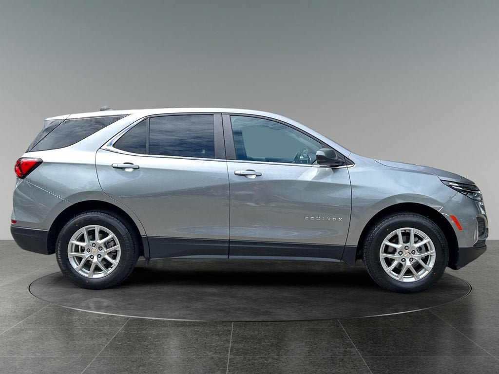 Used 2023 Chevrolet Equinox LT AWD/4WD image 10