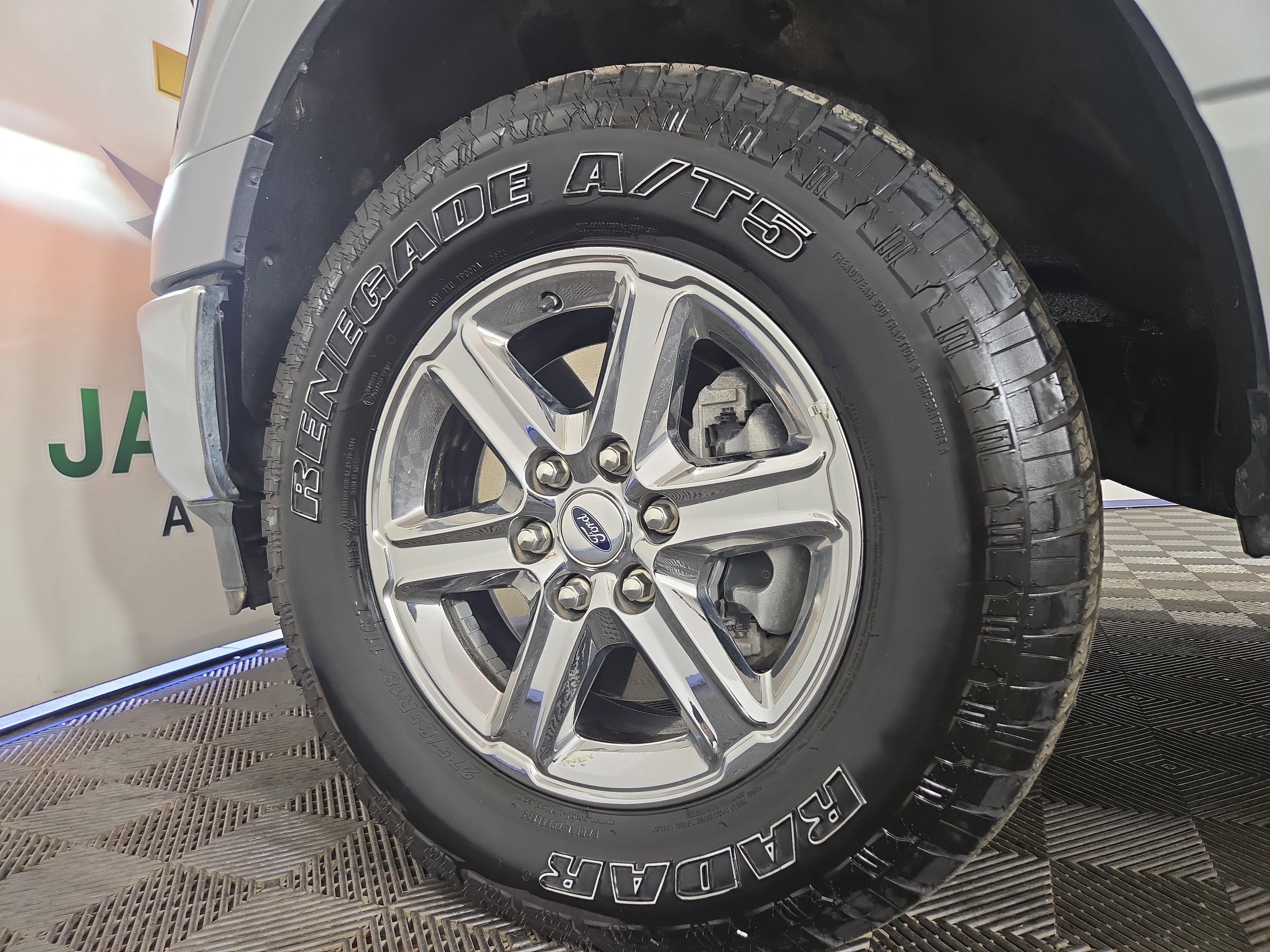 Used 2024 Ford F150 XLT w/ Tow/Haul Package image 33