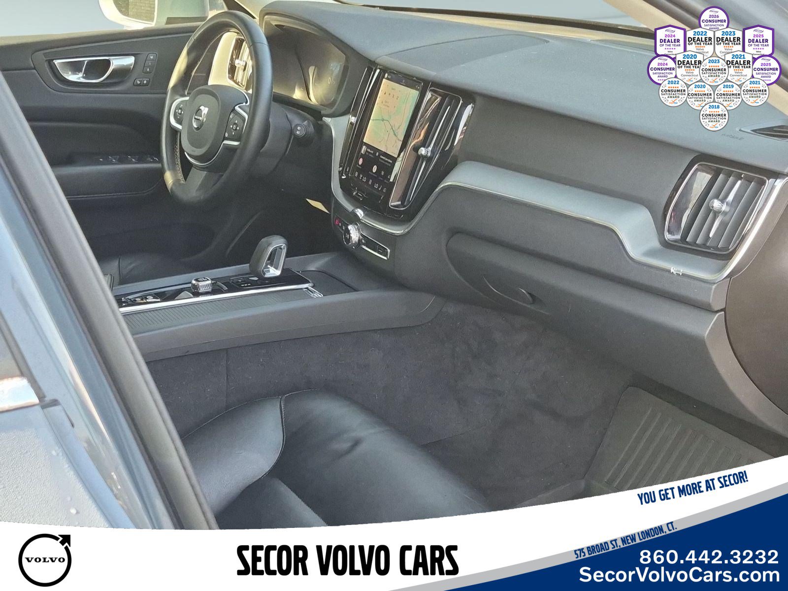 Used 2023 Volvo XC60 B5 Core w/ Climate Package AWD/4WD image 23