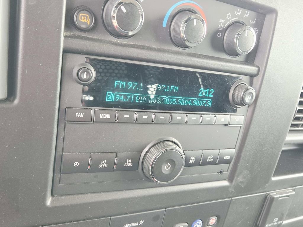 Used 2021 GMC Savana 2500 w/ Driver Convenience Package image 24