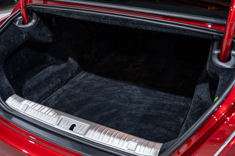 Used 2019 Rolls-Royce Wraith RWD image 42