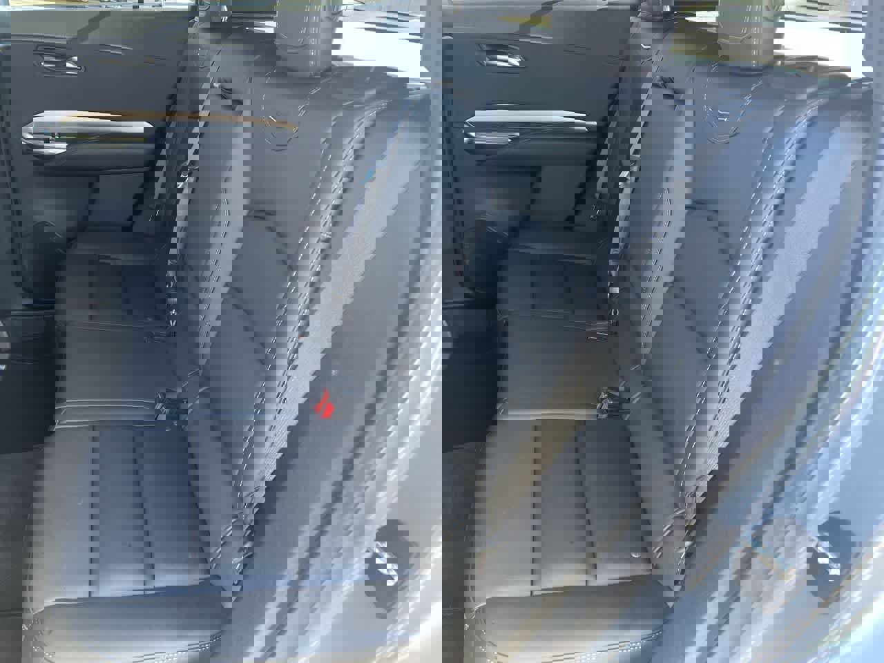 Certified 2023 Cadillac XT4 Premium Luxury w/ Cold Weather Package image 19