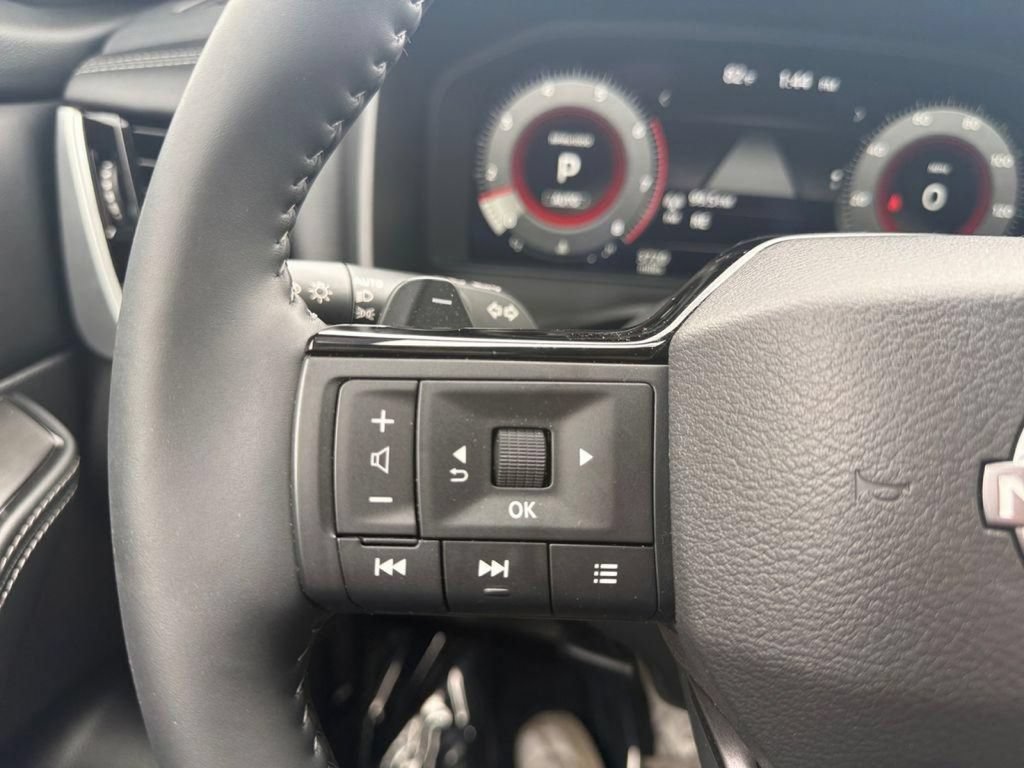 Used 2026 Nissan Rogue Platinum w/ Platinum Premium Package AWD/4WD image 22