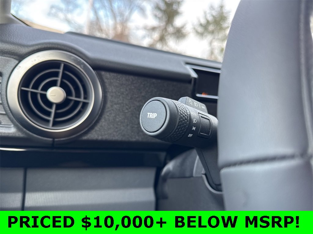 Used 2024 INEOS Grenadier image 9