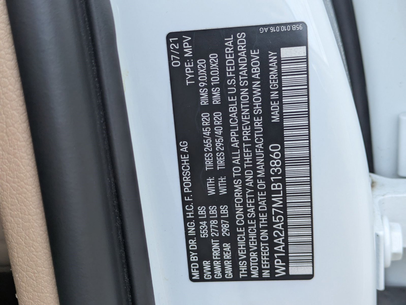 Used 2021 Porsche Macan image 15