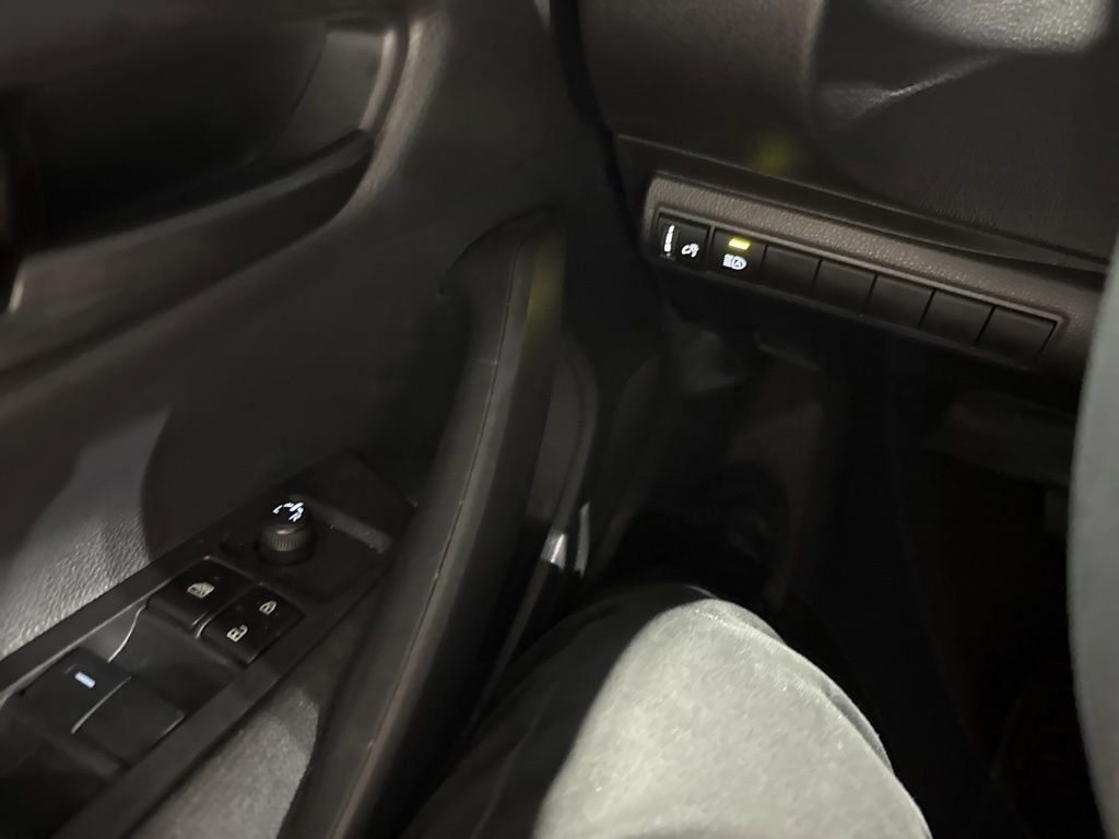 Used 2026 Toyota Corolla LE FWD image 20