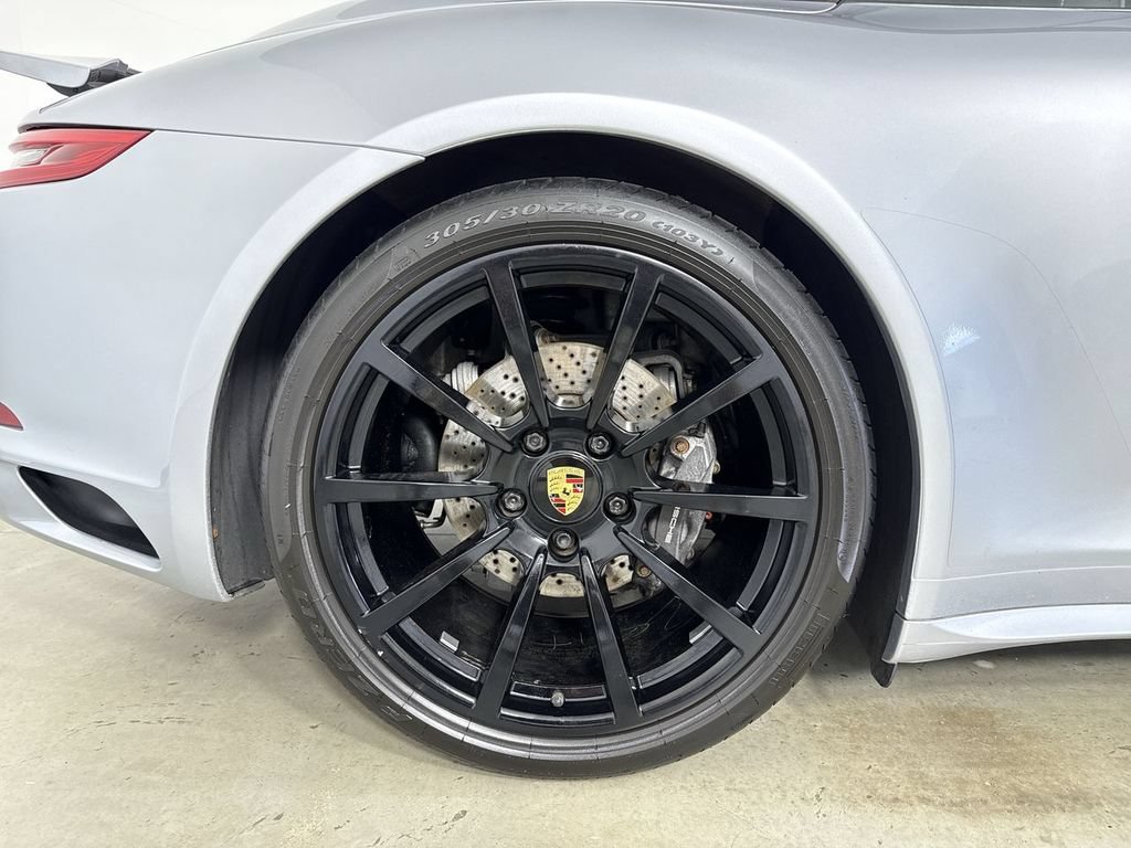 Certified 2017 Porsche 911 Carrera 4 AWD/4WD image 16