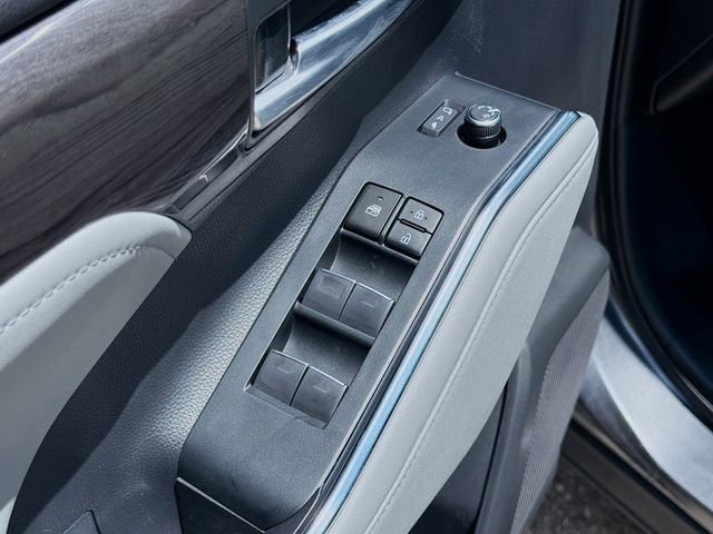 Used 2023 Toyota Highlander Limited AWD/4WD image 24
