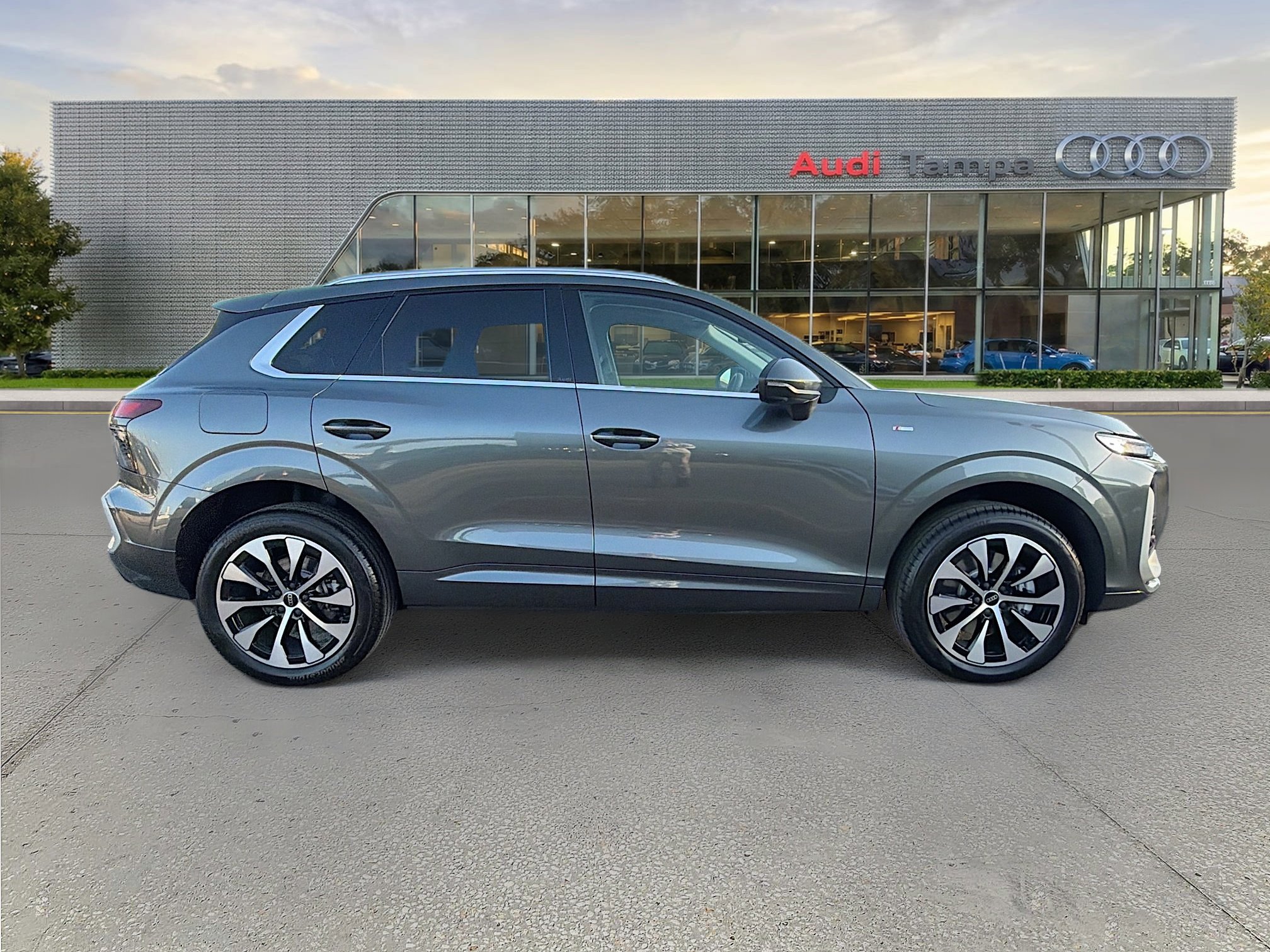 New 2026 Audi Q3 quattro 2.0T image 2