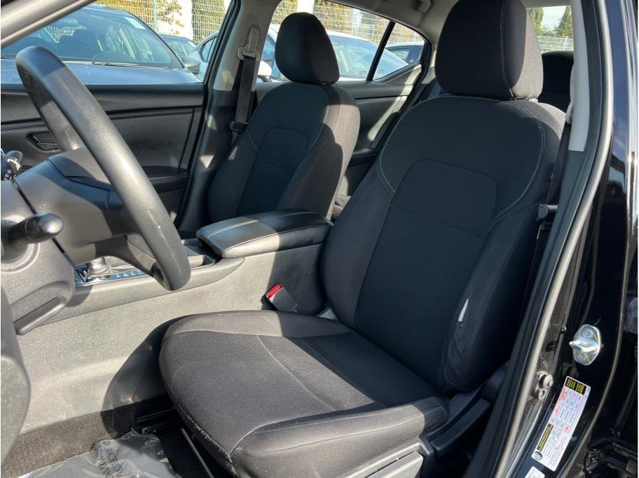 Used 2024 Nissan Sentra S image 8