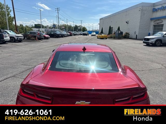 Used 2016 Chevrolet Camaro LT RWD image 5