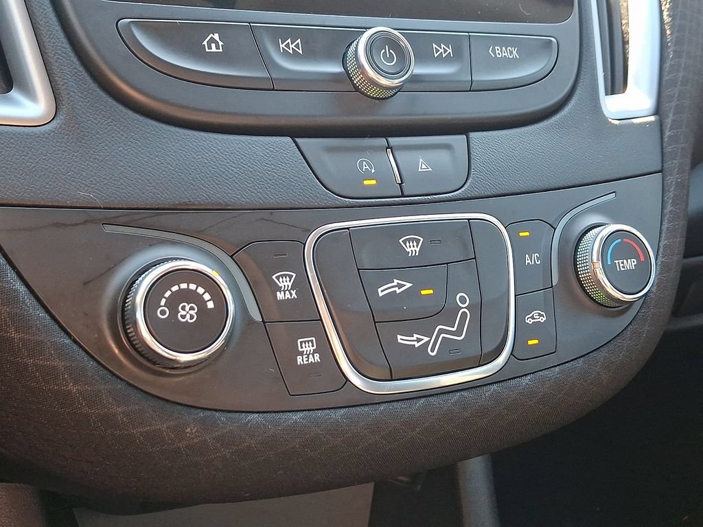 Used 2023 Chevrolet Malibu LS FWD image 17