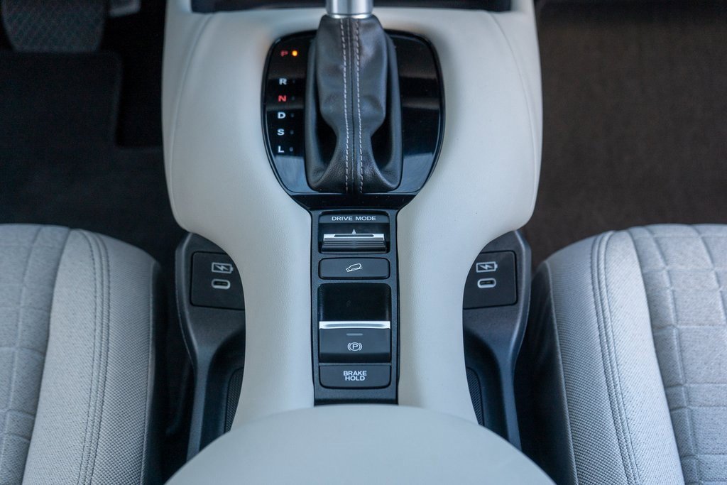 Certified 2025 Honda HR-V LX image 23