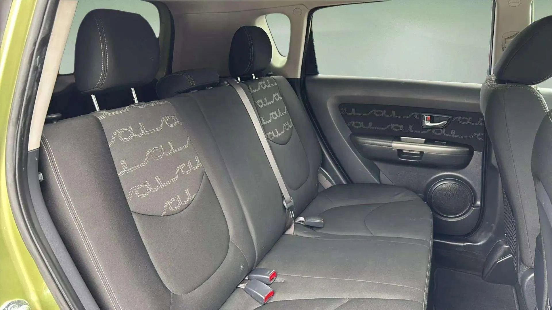 Used 2013 Kia Soul + image 22