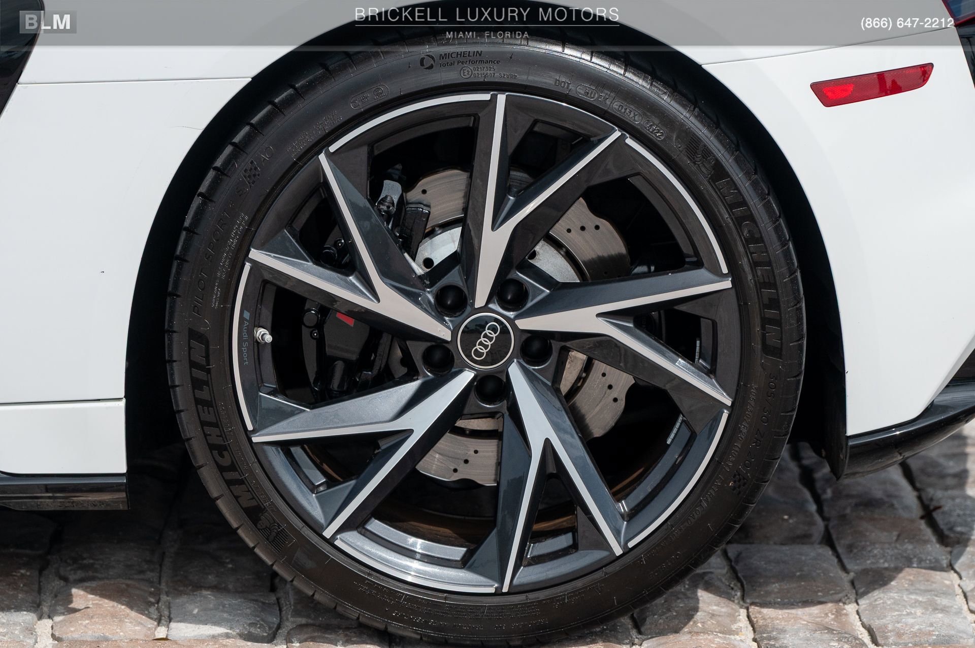 Used 2023 Audi R8 V10 performance image 38