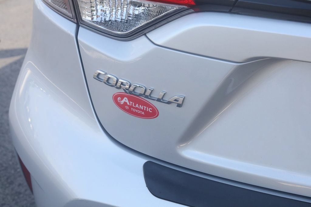 Used 2020 Toyota Corolla LE FWD image 29