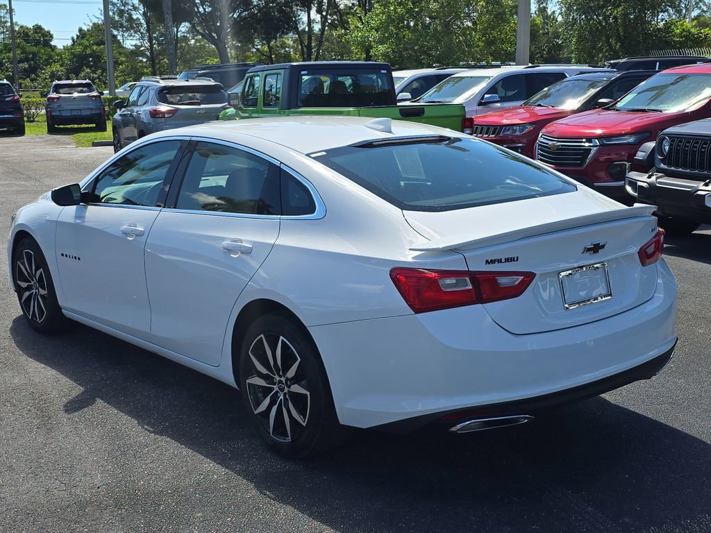 Used 2022 Chevrolet Malibu RS image 4