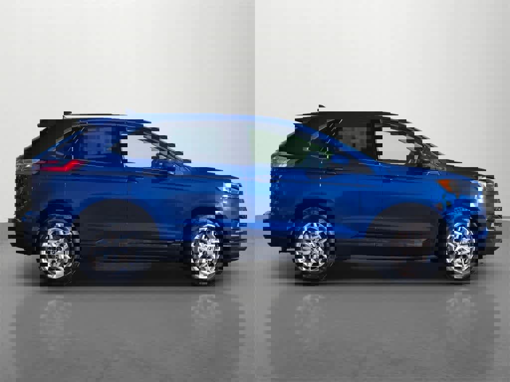 Used 2024 Ford Edge SEL image 7