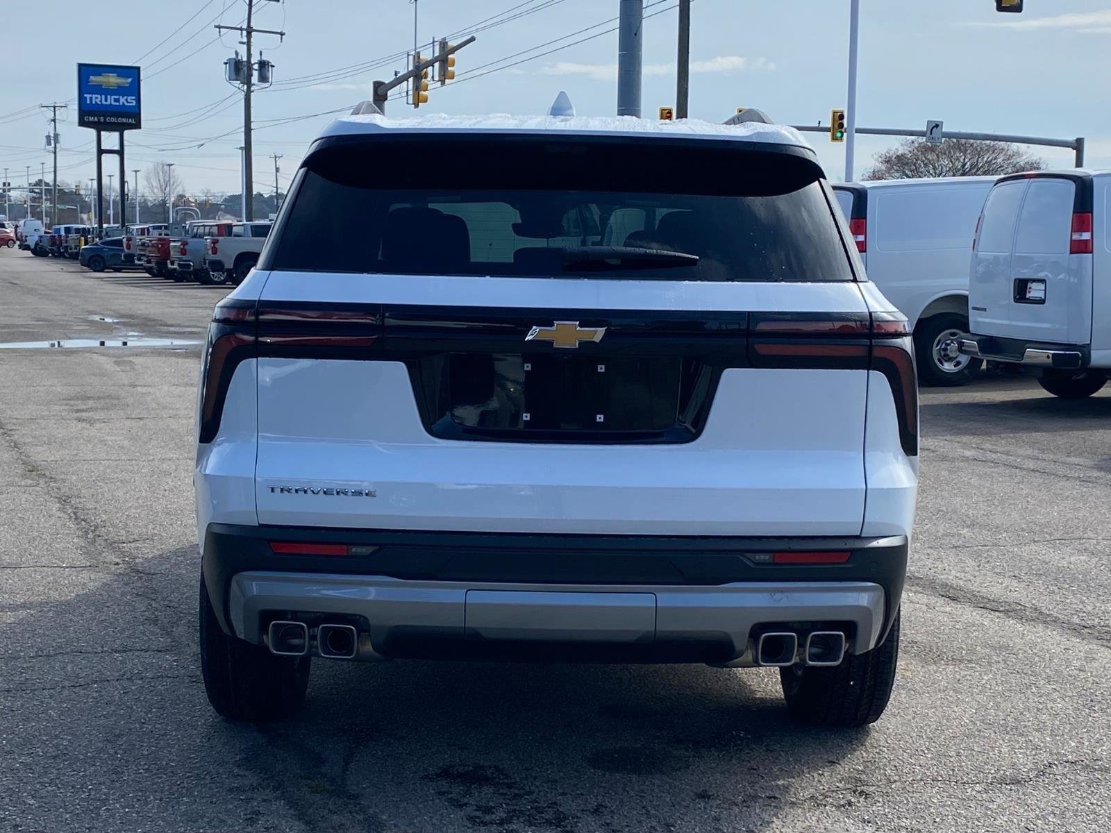 New 2026 Chevrolet Traverse LT w/ Driver Confidence Package FWD image 4