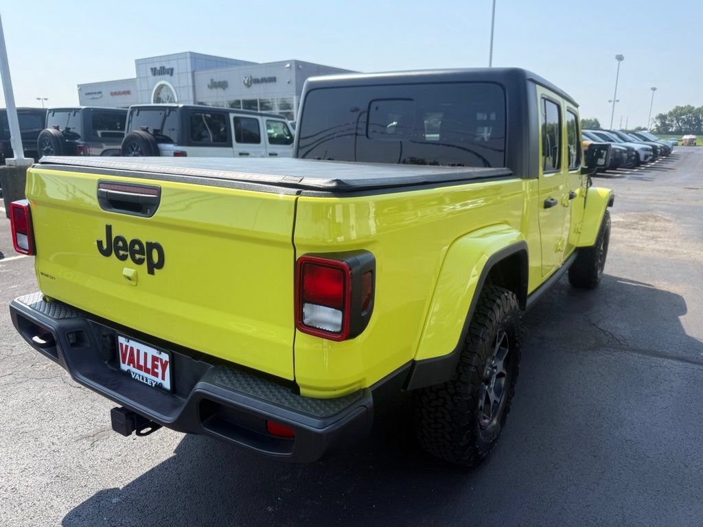 Used 2023 Jeep Gladiator Sport AWD/4WD image 3