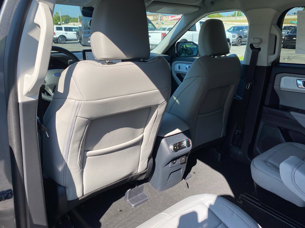 New 2026 Ford Explorer Active w/ Active Comfort Package AWD/4WD image 28
