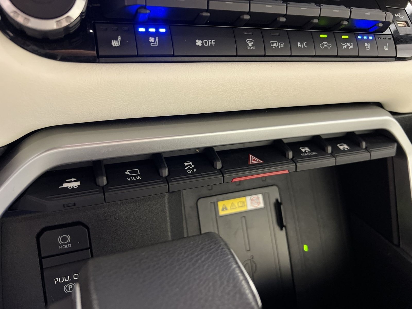 Used 2022 Toyota Tundra Capstone AWD/4WD image 39