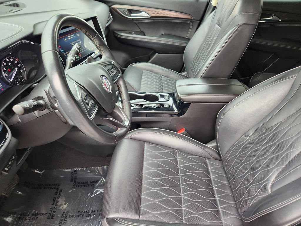 Used 2021 Buick Envision Avenir w/ Technology Package II AWD/4WD image 4