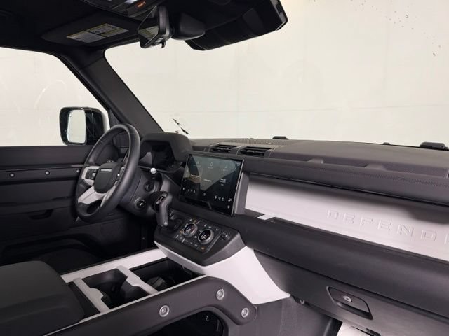 Certified 2025 Land Rover Defender 130 S AWD/4WD image 20