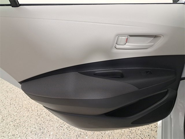 Used 2025 Toyota Corolla LE image 14