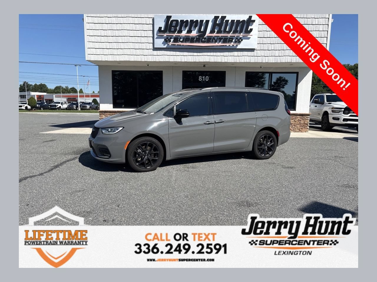 Used 2023 Chrysler Pacifica Limited w/ S Appearance Package