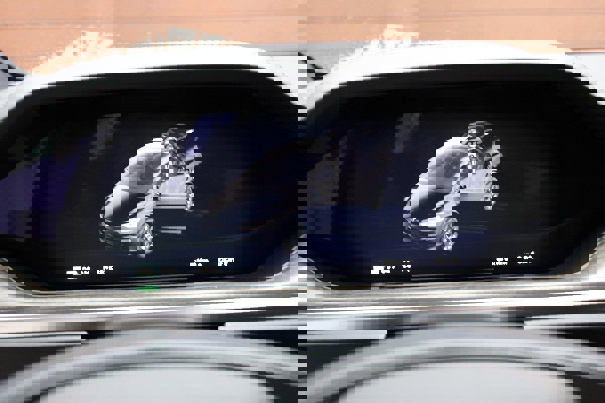 Used 2023 Tesla Model X image 53