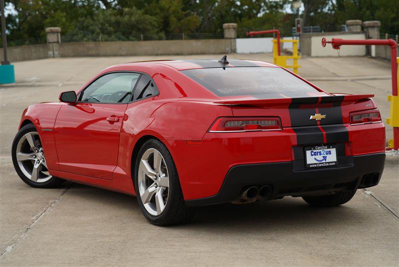 Used 2015 Chevrolet Camaro SS w/ RS Package RWD image 4
