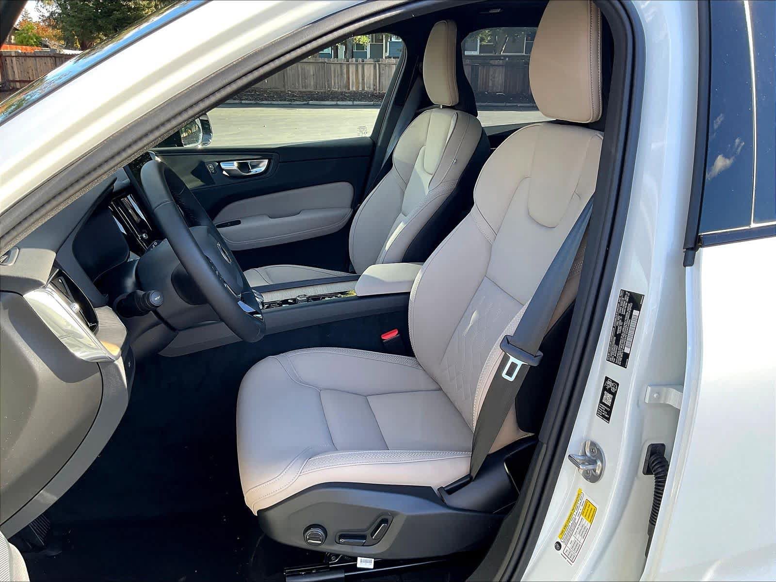 New 2026 Volvo XC60 B5 Plus w/ Protection Package Premier AWD/4WD image 11