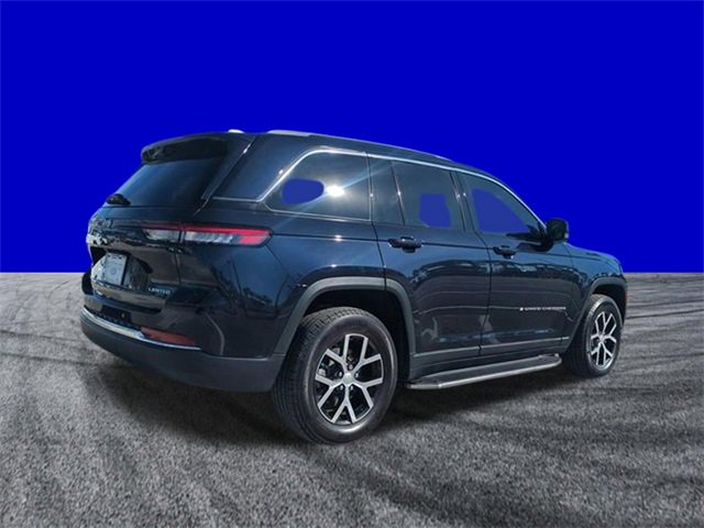 Used 2024 Jeep Grand Cherokee Limited image 4
