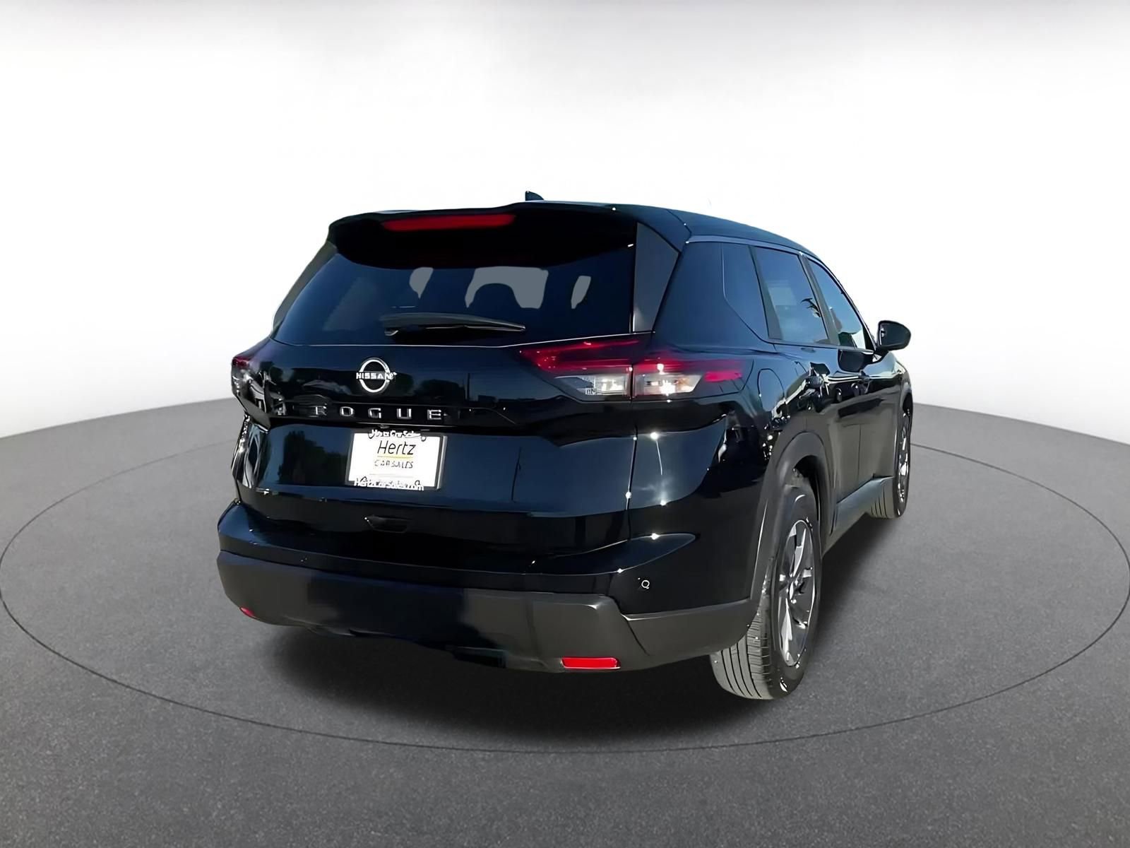 Used 2025 Nissan Rogue SV image 14