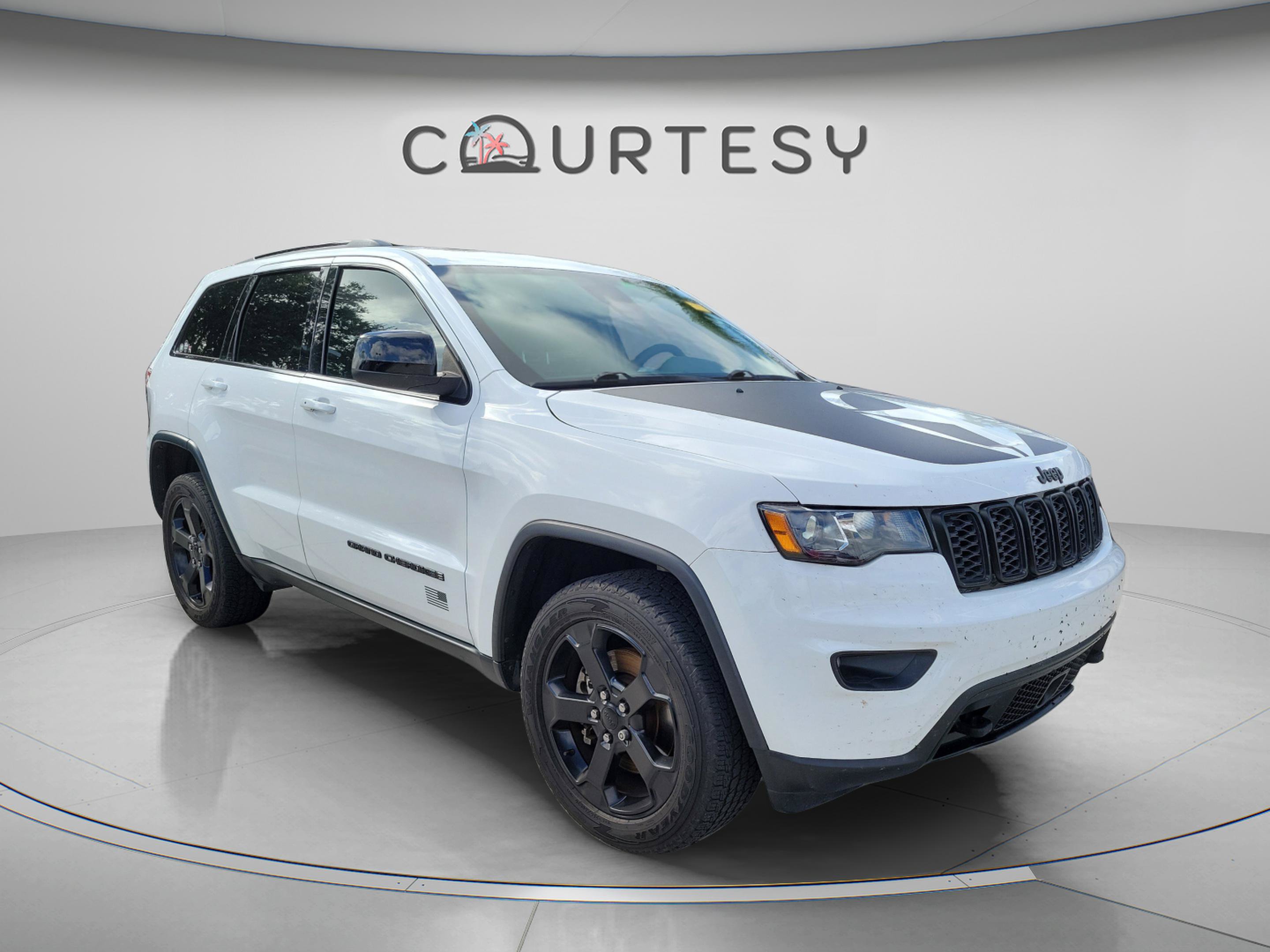 Certified 2021 Jeep Grand Cherokee Freedom Edition AWD/4WD image 4