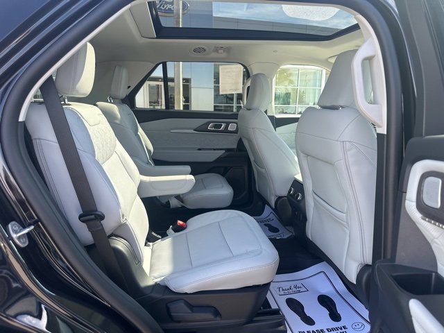 New 2026 Ford Explorer Platinum w/ LUX Leather Package image 11