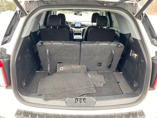 Used 2022 Ford Explorer XLT image 22