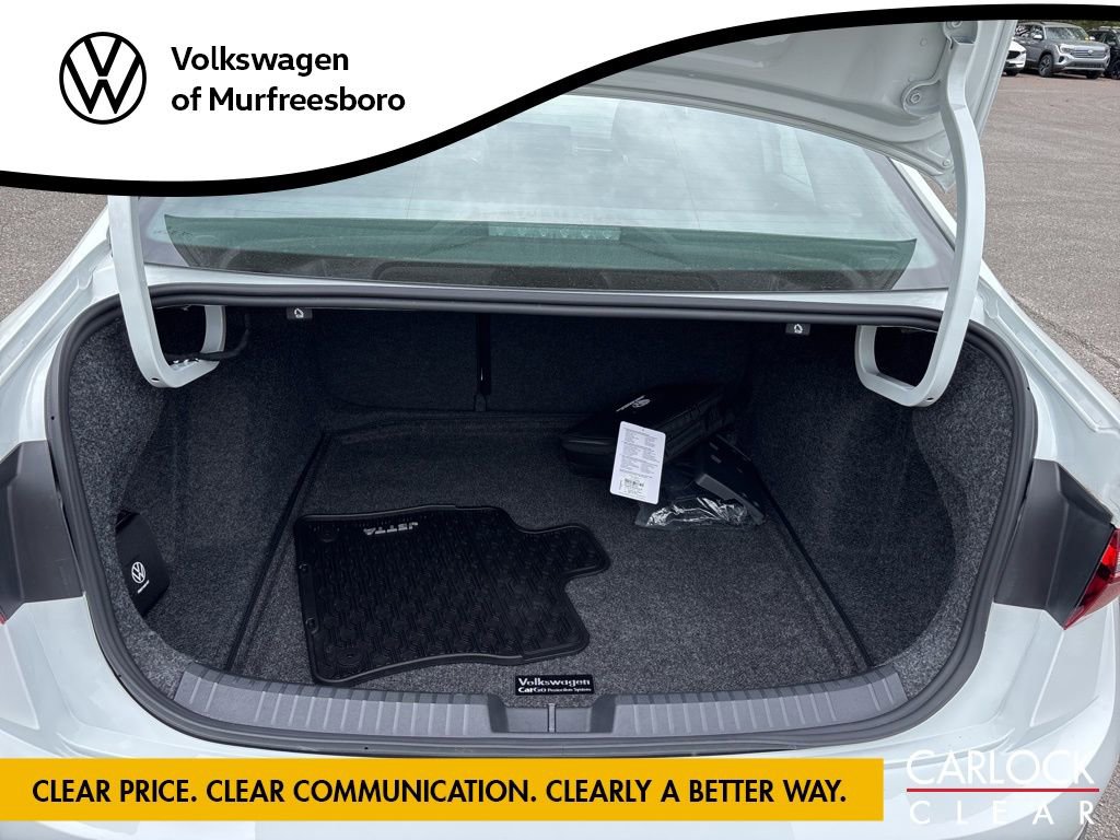 Used 2025 Volkswagen Jetta Sport image 14