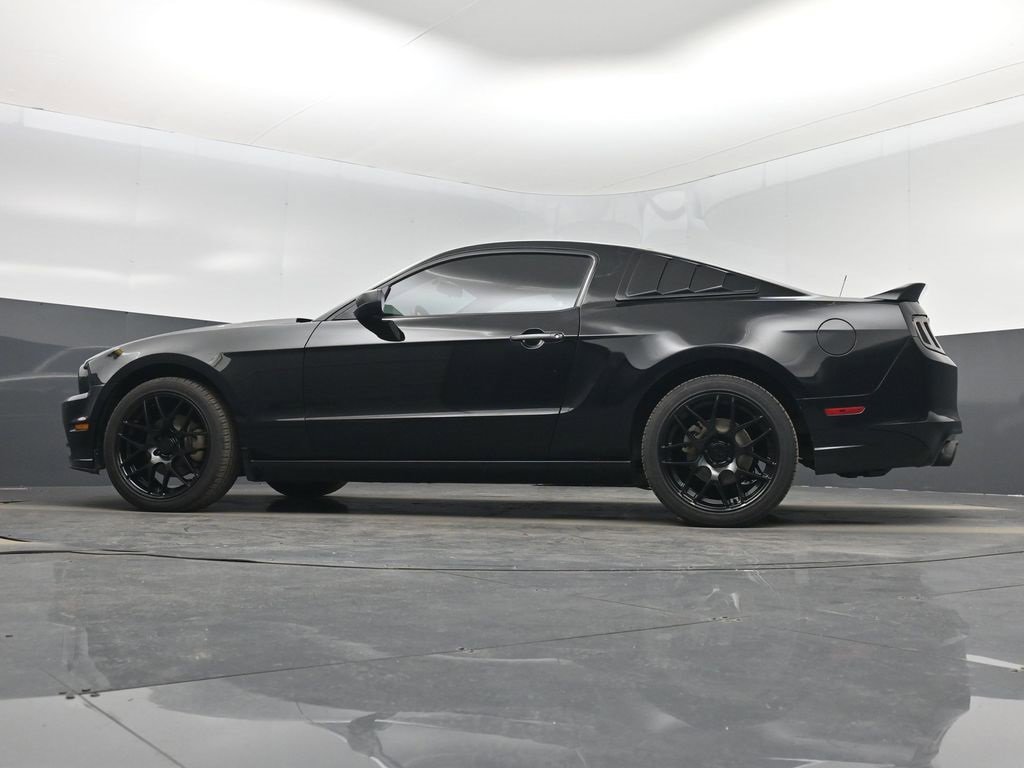 Used 2014 Ford Mustang Coupe image 32