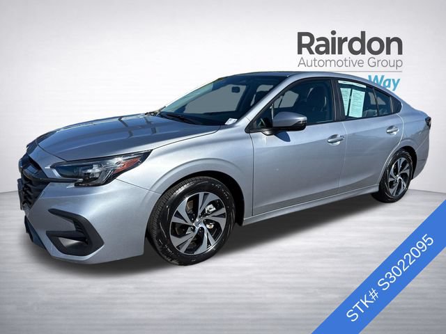 Used 2025 Subaru Legacy Premium AWD/4WD image 3