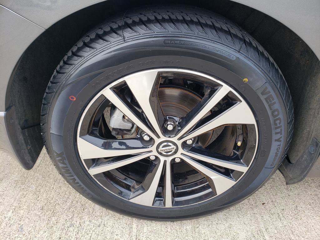 Certified 2021 Nissan Sentra SV image 46