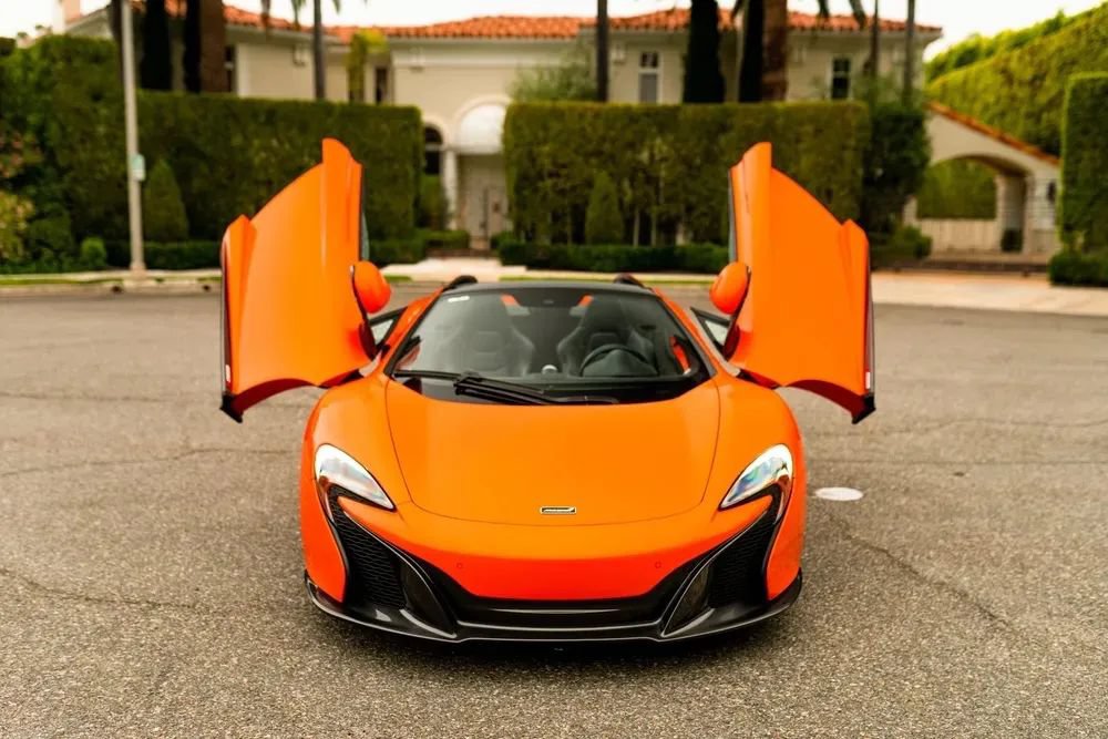 Used 2015 McLaren 650S Spider RWD image 20