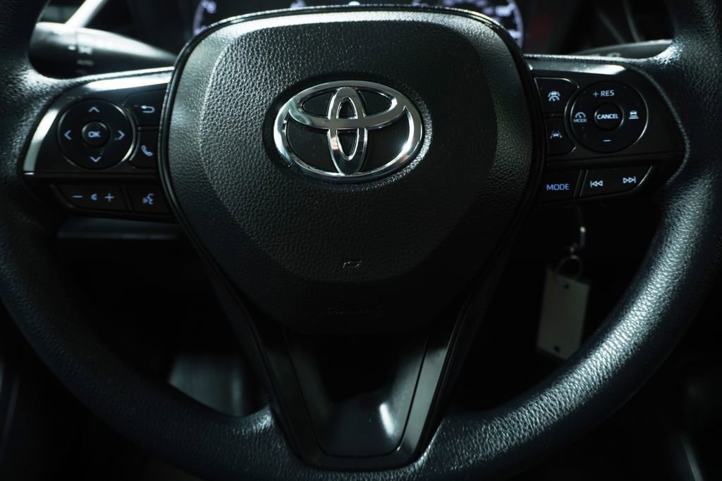 Used 2023 Toyota Corolla LE FWD image 16