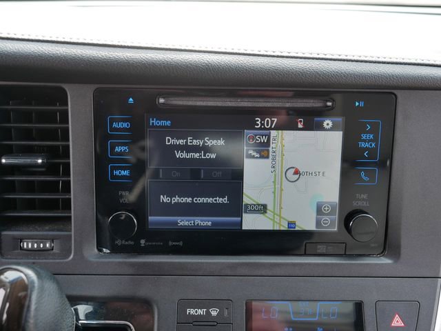 Used 2017 Toyota Sienna XLE image 35