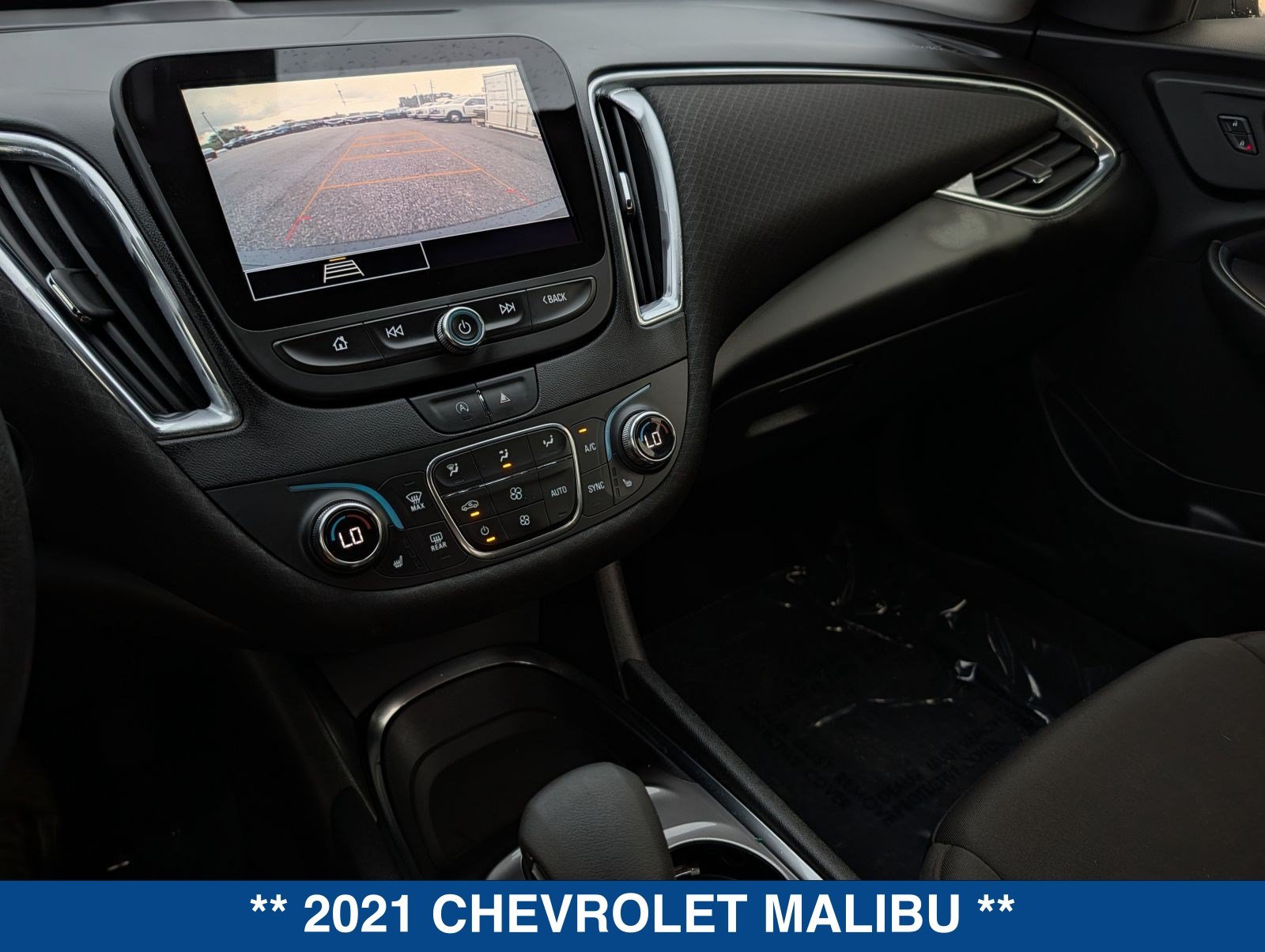 Used 2021 Chevrolet Malibu LT FWD image 29
